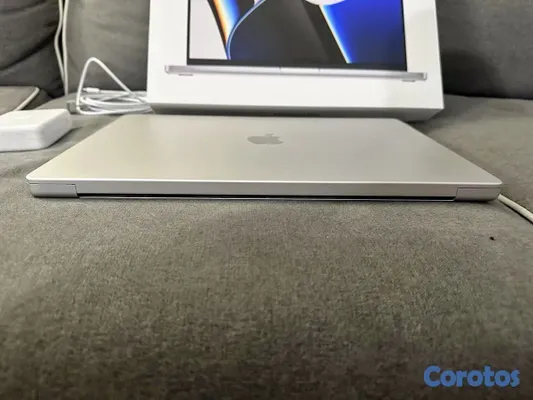 computadoras y laptops - Macbook M1 Pro 1Tb 16 pulgada 2