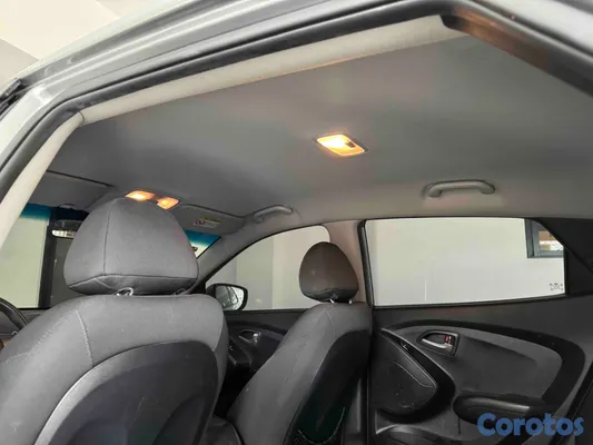 jeepetas y camionetas - Se vende Hyundai Tucson 2015 7