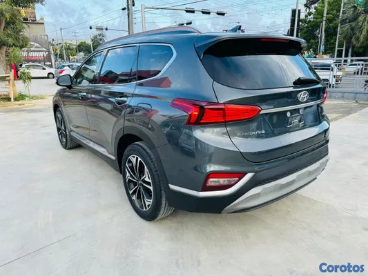 jeepetas y camionetas - HYUNDAI SANTA FE SEL 2020 3