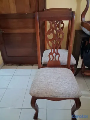 muebles y colchones - Vendo 6 sillas en perfectas condiciones en caobas 2