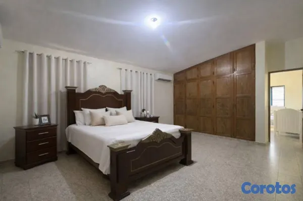 casas - Casa en Venta de Dos Niveles en Miramar 18