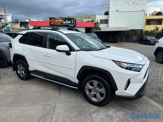 jeepetas y camionetas - Toyota RAV4 XLE 2022 3