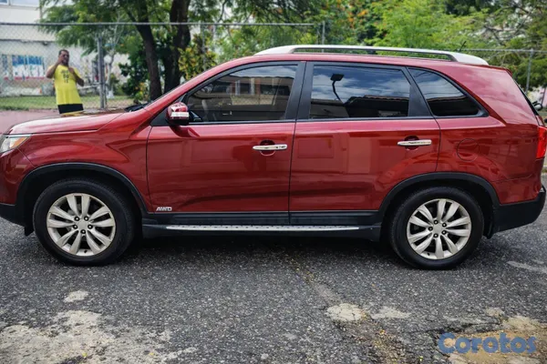 jeepetas y camionetas - KIA SORENTO EX AWD 2011 11