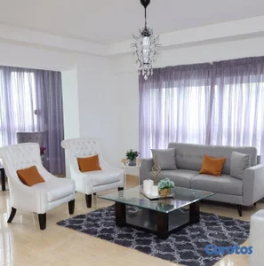 Apartamento en Alquiler (220mts2) de 3 habitaciones en el Sector Los Cacicazgos