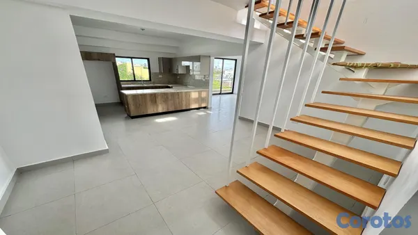 penthouses - Penthouse Nuevo en Los Prados 2