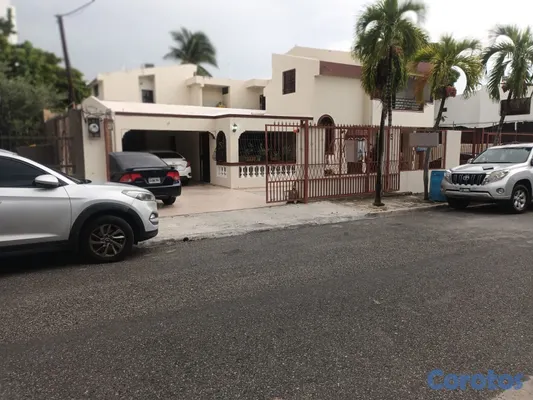 casas - CASA EN LOS RESTAURADORES  PRECIO DE VENTA: RD$35, 5