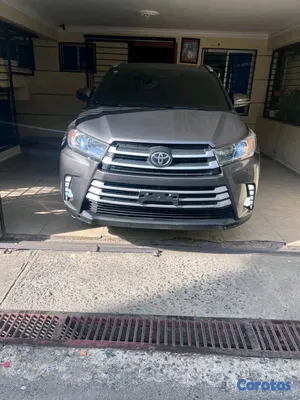 jeepetas y camionetas - Toyota higlander xle 2019 8