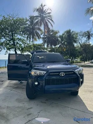 jeepetas y camionetas - Toyota 4runner sr5 2024 7