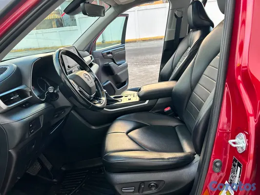 jeepetas y camionetas - TOYOTA HIGHLANDER XLE ,AÑO 2021, 3 FILAS DE ASIENT 6