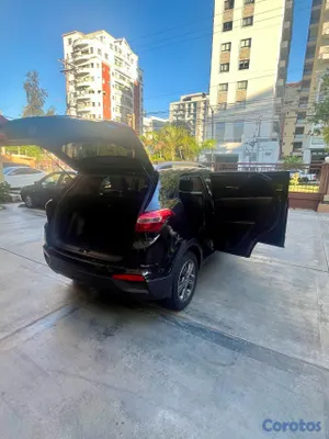 jeepetas y camionetas - Hyundai Cantus 2017 en venta, solo 53,000 km 5