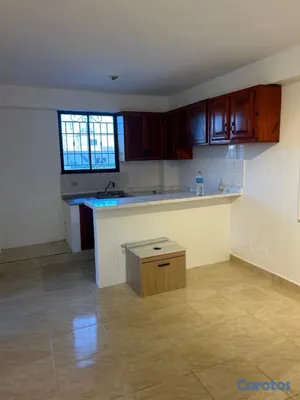 apartamentos - APARTAMENTO EN ALQUILER – ENSANCHE QUISQUEYA. 3er piso.
 2