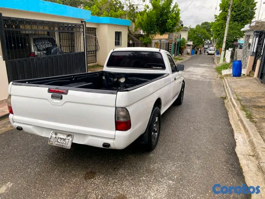 jeepetas y camionetas - mitsubishi l200 2002  5