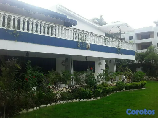 apartamentos - Habitacion compartida, amueblado,cama abanico, wifi, aire ac.  $ 15 US 5