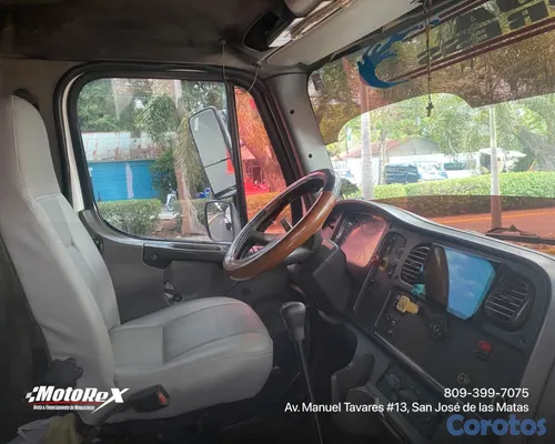 camiones y vehiculos pesados - Se Vende Camión Tanque Freightliner 10