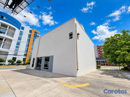 apartamentos - En Alquiler Edificio Comercial en Naco de Dos Niveles 4