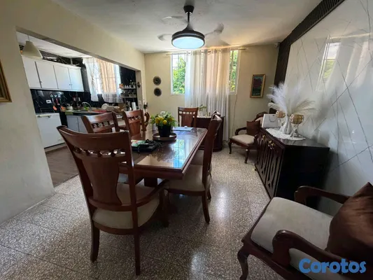 apartamentos - Casa de 2 Niveles en Venta en Hondurad del Oeste, con vista al mar  2