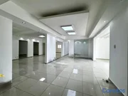 oficinas y locales comerciales - Alquilo Local  300 mts   en los prados 