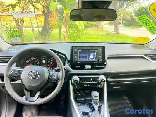 jeepetas y camionetas - Toyota rav4 2022 6