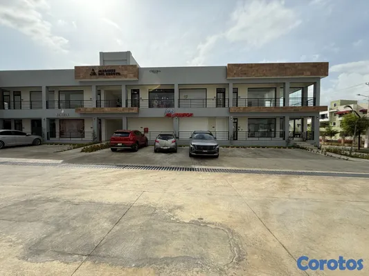 oficinas y locales comerciales - Locales en alquiler en la Jacobo Majluta 10