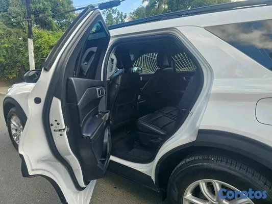 jeepetas y camionetas - Ford Explorer xlt 2023 4