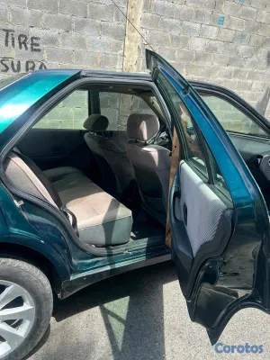 carros - Se vende carro peugeot 405 año1995 negociable 100 ml negociable con motor  10