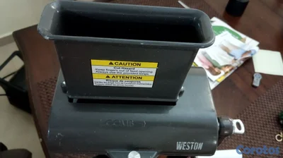 Vendo Rebanadora o tenderizadora de carne manual Weston.