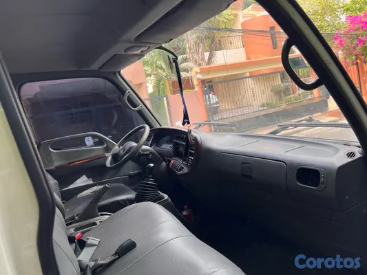camiones y vehiculos pesados - vendo o traspaso Hyndai HD 65 11