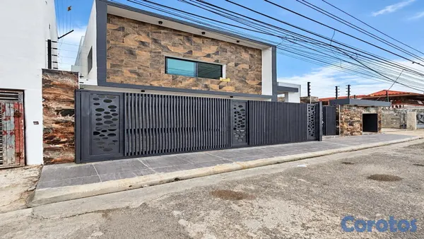 casas - Casa de Lujo en Venta con Piscina en Prado Oriental, Autopista de San Isidro 4