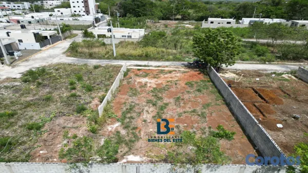 solares y terrenos - Se vende solar de 325 metros en Residencial Naime  2