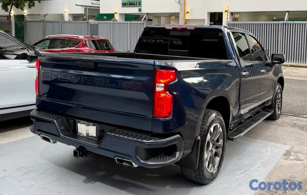 jeepetas y camionetas - Chevrole Silverado highcountry 2023 4x4 5
