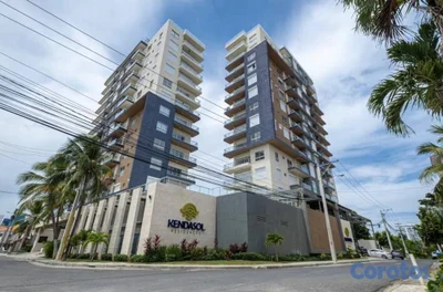 vendi Juan dolió amuebaldo piso 9 una habitación 1.5 baños parqueo próximo a la
