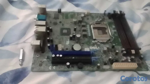 computadoras y laptops - Motherboard Foxconn 115XDBP Rev A01 DDR3, 4 slots, 2