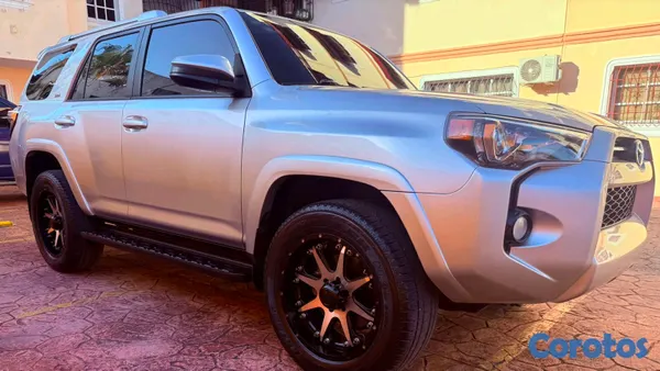 jeepetas y camionetas - Toyota 4runner sr5 2020 2