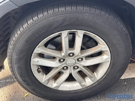 jeepetas y camionetas - Kia Sorento 2015 como nueva 7