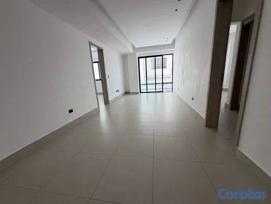 apartamentos - alquiló Evaristo Morales piso 3 dos habitaciones 2.5 baños dos parqueos balcón  3