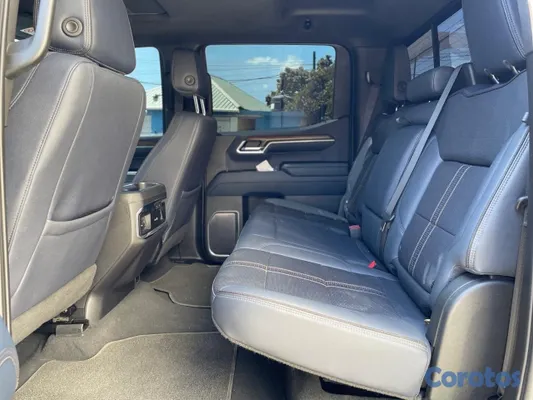 jeepetas y camionetas - Chevrolet Silverado High Country Duramax 2023 10