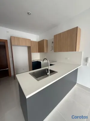 apartamentos - vendo la Esperilla piso 8 una habitación 1.5 baños parqueo balcón amplio  8