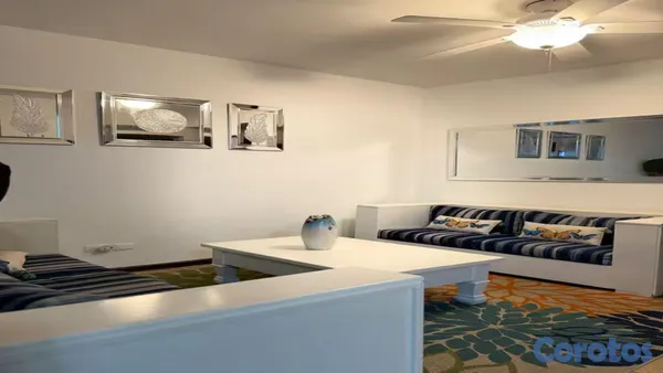 casas vacacionales y villas - VILLA EN JUAN DOLIO EN METRO PRIMER NIVEL 8