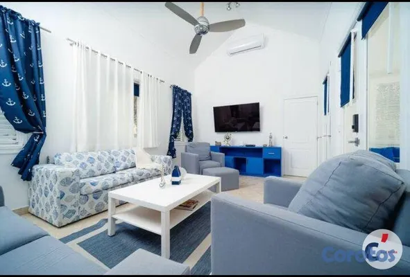 casas - Gran Villa con Piscina, de 3 Habitaciones, Amuebla 10