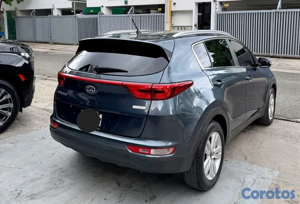jeepetas y camionetas - Kia sportage EX 2017 4x4 DIESEL 8