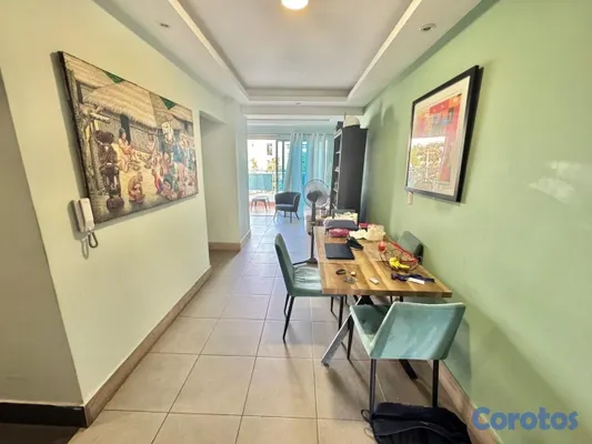apartamentos - vendo ensanche naco segundo nivel con terraza una habitación 1.5 baño parqueo  4