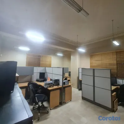 oficinas y locales comerciales - En Alquiler Oficina Ejecutiva Amueblada de Alta Gama en Torre Empr. Commercial  2