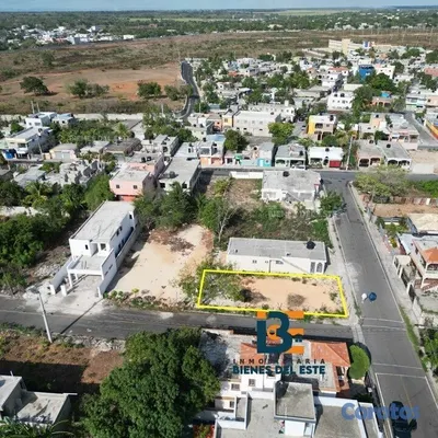 solares y terrenos - Se vende solar con 241 metros en Residencial Naime 4