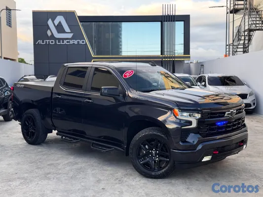 jeepetas y camionetas - CHEVROLET SILVERADO RST 2022 DIESEL 4X4 10