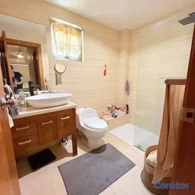 apartamentos - vendo naco apartamento piso 11 tres habitaciones 2.5 baños dos parqueos amplio  11