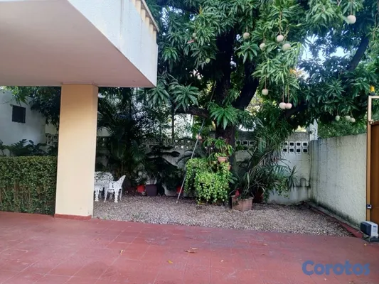 casas - Casa en Venta en el Distrito Nacional con Vista al Mar, Piscina y 4 Habitaciones 5