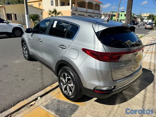 jeepetas y camionetas - Kia sportage LX 2021  8