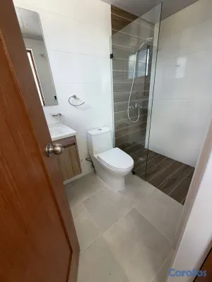apartamentos - vendo nuevo Avenida Independencia piso 5 con ascensor dos habitaciones 2.5 baño  13