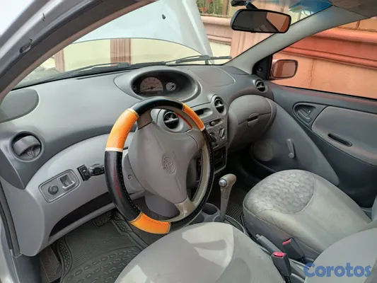 carros - Toyota Echo 3