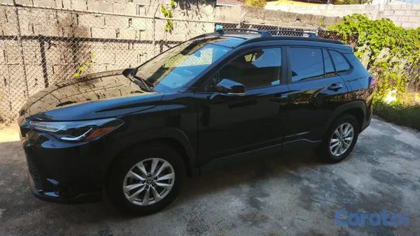 jeepetas y camionetas - Toyota corolla cross 2024 3